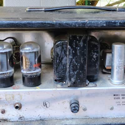 Silvertone 1484 Mid 1960s - Good image 1