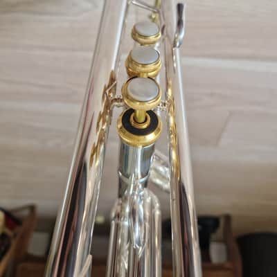 Vincent Bach Stradivarius 72* Silver and gold trim image 11