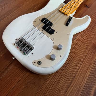 Fender Custom Shop '57 Precision Bass Journeyman Relic image 1