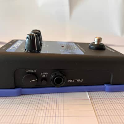 TC Helicon VoiceTone H1 Realistic Guitar Controlled Vocal Harmony  Pedal Excellent  Condition in Box with original Power Supply image 7