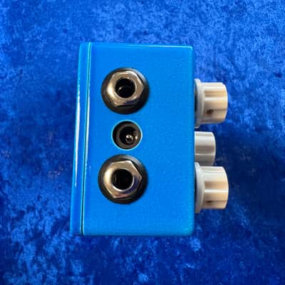 EarthQuaker Devices Park Fuzz Sound 2015 - Present - Vintage Fuzz Special Color - Pink on Blue image 6