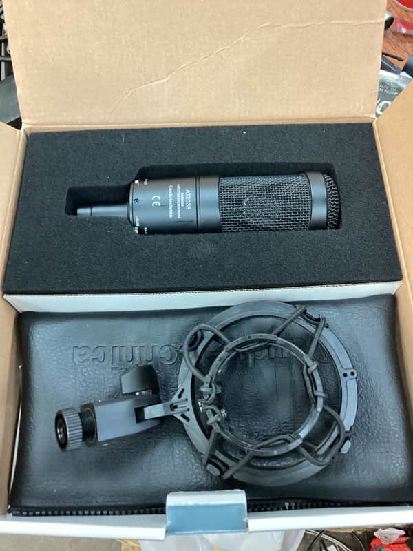 Audio-Technica AT2035 Large Diaphragm Cardioid Condenser Microphone 2010s - Black image 1