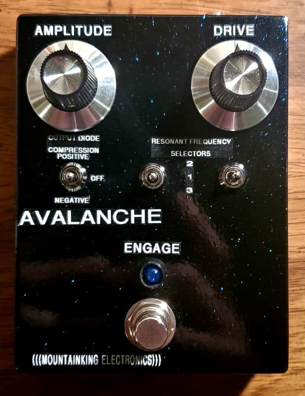 Mountainking Electronics Avalanche bass fuzz overdrive Felix Pappalardi inspired image 1