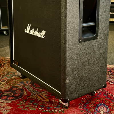 Marshall 1960B Lead 300-Watt 4x12" Straight Guitar Speaker Cabinet 2005 - Black image 3