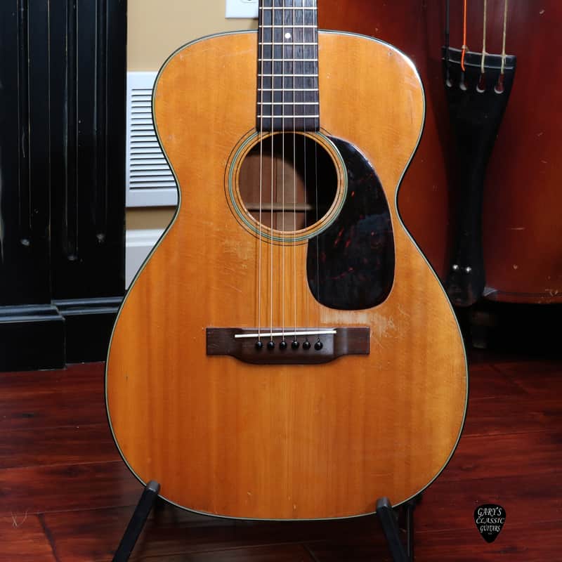 Martin 0-18