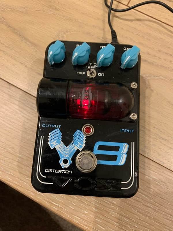 Vox V8 DISTORTION