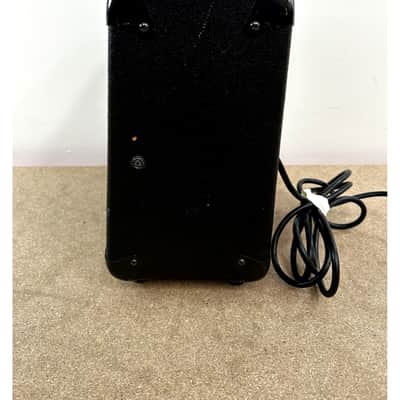 Gorilla GG20 Practice Amp - Guitar Amplifiers - Fair image 10