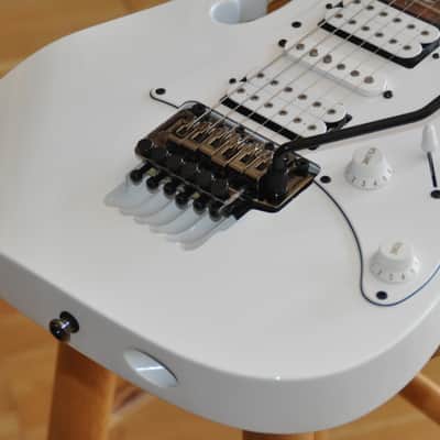IBANEZ JEMJR WH White / Steve Vai Signature / JEM Junior / JEMJR-WH / I260114994 image 4