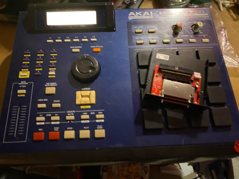 Akai MPC2000XL MCD MIDI Production Center image 1