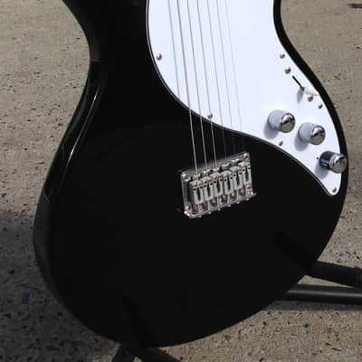 LINE 6 VARIAX 300 - BLACK image 1