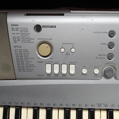 Yamaha YPT-300 61 Key Electronic Portable Keyboard image 3