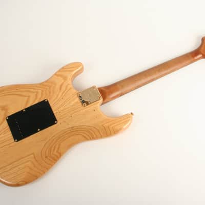 Fender Custom Shop Limited Edition Custom '62 Stratocaster Journeyman Relic with Closet Classic Gold Hardware 3A Rosewood Fingerboard Aged Natural CZ581418 image 9