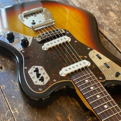 Fender Jaguar 1966 Reissue CIJ R-Serial 2004-2005 Three Tone Sunburst image 7
