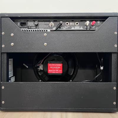 Fender '65 Princeton Reverb Reissue 12-Watt 1x10" Guitar Combo 2008 - Present - Black image 3