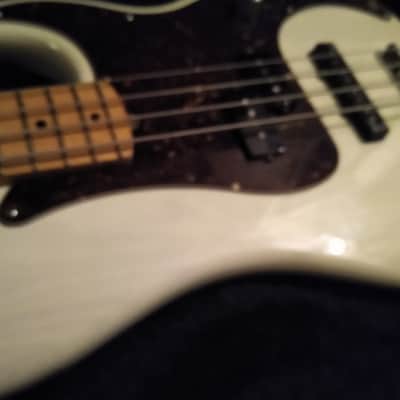 Fender P-Bass Deluxe 2016 Translucent White USA , WOW image 20