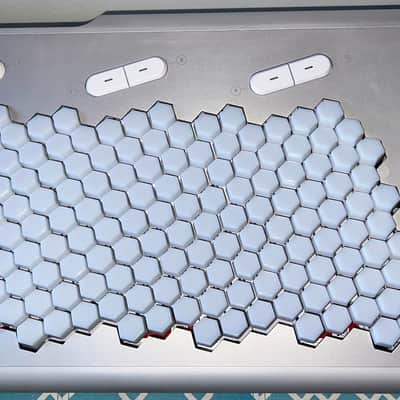 Lumatone Lumatone Isomorphic Keyboard image 5
