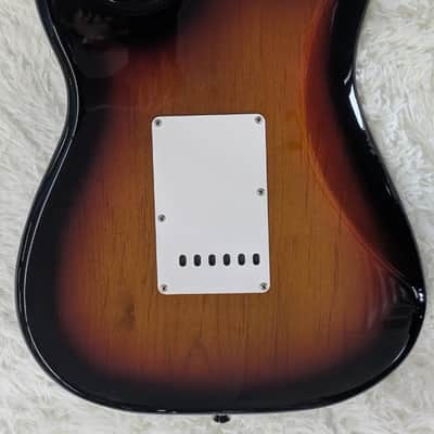 Fender Jimi Hendrix Stratocaster Guitar, Maple Fingerboard, 3-Color Sunburst image 7