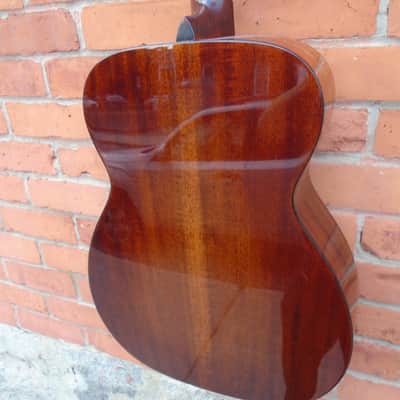 Eastman E6OM w/case, B stock instrument in a good condition image 4