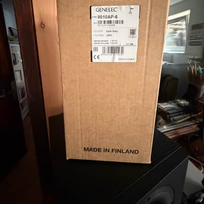 Genelec 8010A 3" Powered Nearfield Studio Monitor (Pair) 2014 - 2021 - Gray image 3