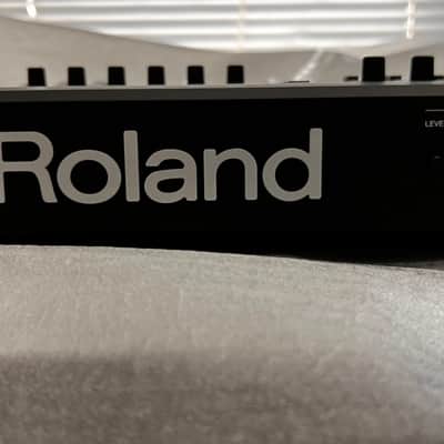 Roland FANTOM-06 | 61-Note Synthesizer Keyboard | Thousands of Electronic & Acoustic Sounds | ZEN-Core & SuperNATURAL Technologies | Lightweight & Durable | Deep Onboard Sampling | DAW Integration image 5