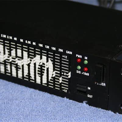 Alesis M-EQ 230 Dual 1/3 Octave Precision Equalizer image 3