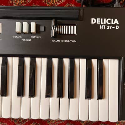 Tesla Delicia HT 37-D Keyboard / Organ 1987 image 3