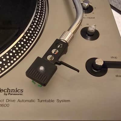 Technics SL-1600 1980 - Silver image 6