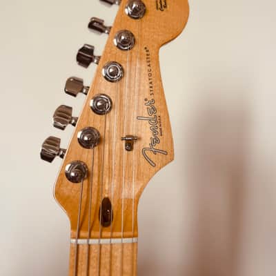 Fender 60th Anniversary Commemorative American Standard Stratocaster with Maple Fretboard 2014 - 2-Color Sunburst image 2