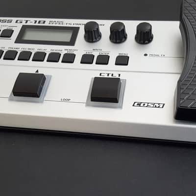 (MINT) Boss GT-1B Bass Multi-Effect w/Power Supply - Silver image 10