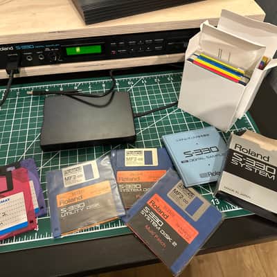Roland S-330 Digital Sampler 1987 - 1988 - Black image 3