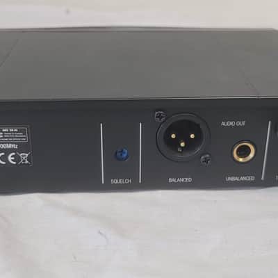 AKG SR45 High Performance Wireless Stationary Receiver 2010s - Black image 2