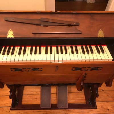 Portable antique harmonium pedal organ ( Mason and Hamlin ) image 1