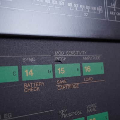 Yamaha DX7 Programmable Algorithm Synthesizer 1980s Brown Original Version Made in Japan MIJ image 17