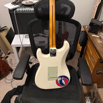 Fender Standard Stratocaster (modified) with Maple Fretboard 2006 - 2017 - Arctic White image 2
