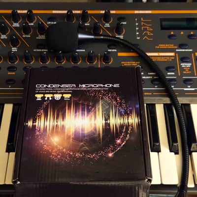 Quasimidi Sirius Analog Synth - RARE - Fully serviced + new mic image 3