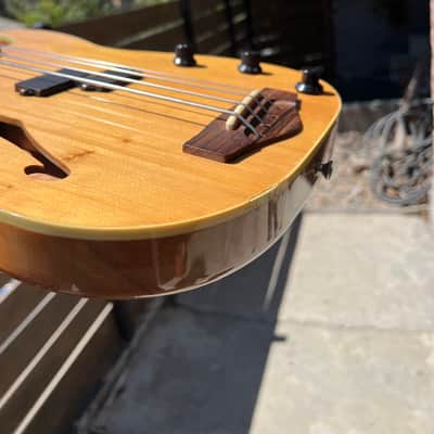Immagine Fender PBAC-100FL Electric-Acoustic Fretless Precision Bass MIJ 1992 - 1994 - Vintage Natural - 5