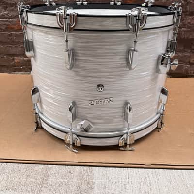Pearl President Series 75th Anniversary 22" x 18" Bass Drum White Oyster Pearl PSP923XP/C #452 Brand New image 6