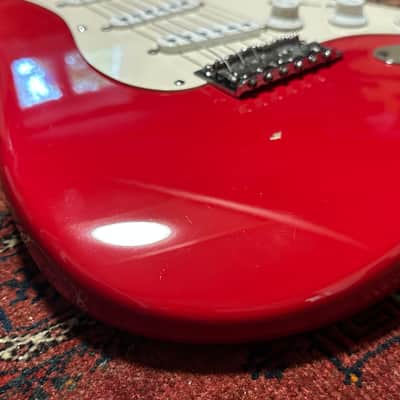 Fender Eric Clapton Artist Series Stratocaster with Vintage Noiseless Pickups 2005 Torino Red image 6