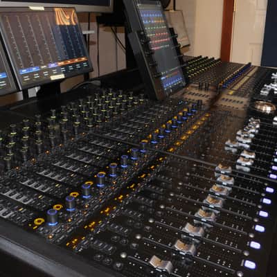 Avid S6 M40 32 channel image 1