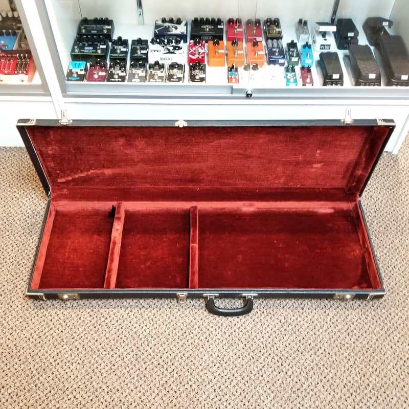 vintage Fender Mustang/Duo Sonic Guitar Case image 1