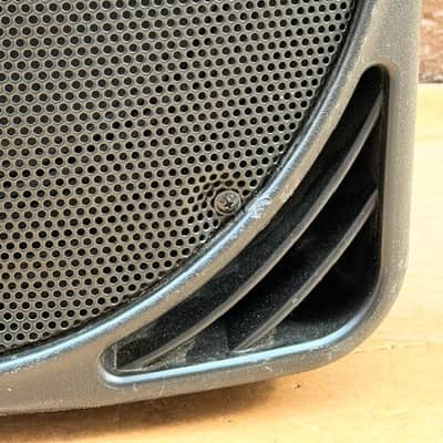 Mackie SRM450 v3 12" 1000W High-Definition Powered Loudspeaker (Single); Floor Example image 6