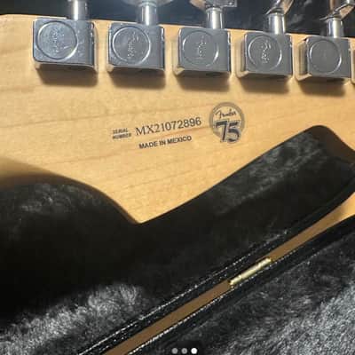 Fender  Stratocaster  2021 - Black Left Handed image 3
