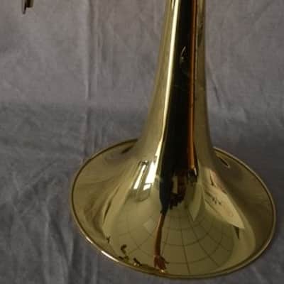 Trombon Bajo Shires Q36YR como nuevo image 16