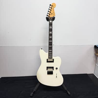 Used Fender JIM ROOT Signature JAZZMASTER V4 Ebony Polar White Electric Guitar with Original Case image 2