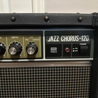 Roland JC-120 Jazz Chorus 2-Channel 120-Watt 2x12" w/ casters and cover! image 6