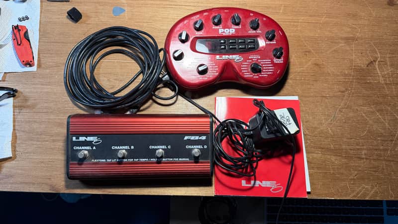 Line 6 POD 2.0 Multi-Effect and Amp Modeler w Accessories image 1