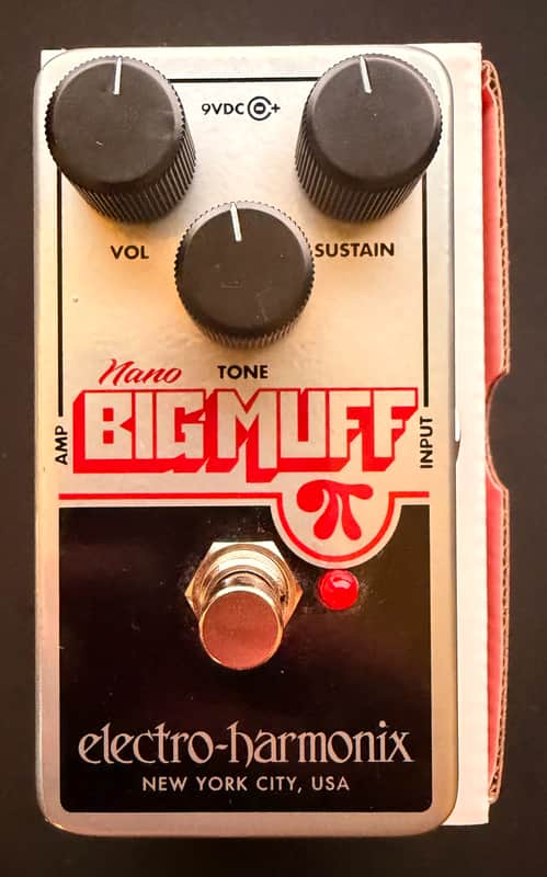 Electro-Harmonix Nano Big Muff Pi Distortion / Sustainer 2013 - Present - White / Black / Red