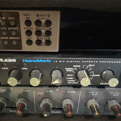 4 Component Set - Yamaha VL70;  Alesis NanoSynth; Alesis NanoVerb Effects Processor, TOA D-3. Includes case!