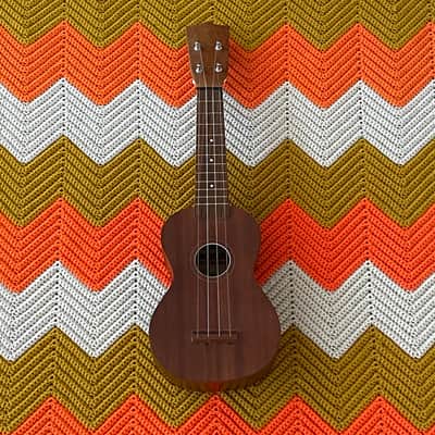 Hawaii Soprano Ukulele - Super Cute 1960’s Uke! - Made in Japan 🇯🇵 ! - Near Mint Condition in Original Box! - image 8