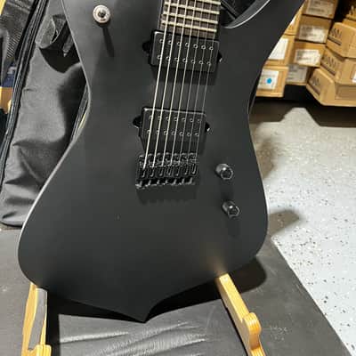 Ibanez Iron Label Iceman 7-string Electric Guitar - Black Flat image 2